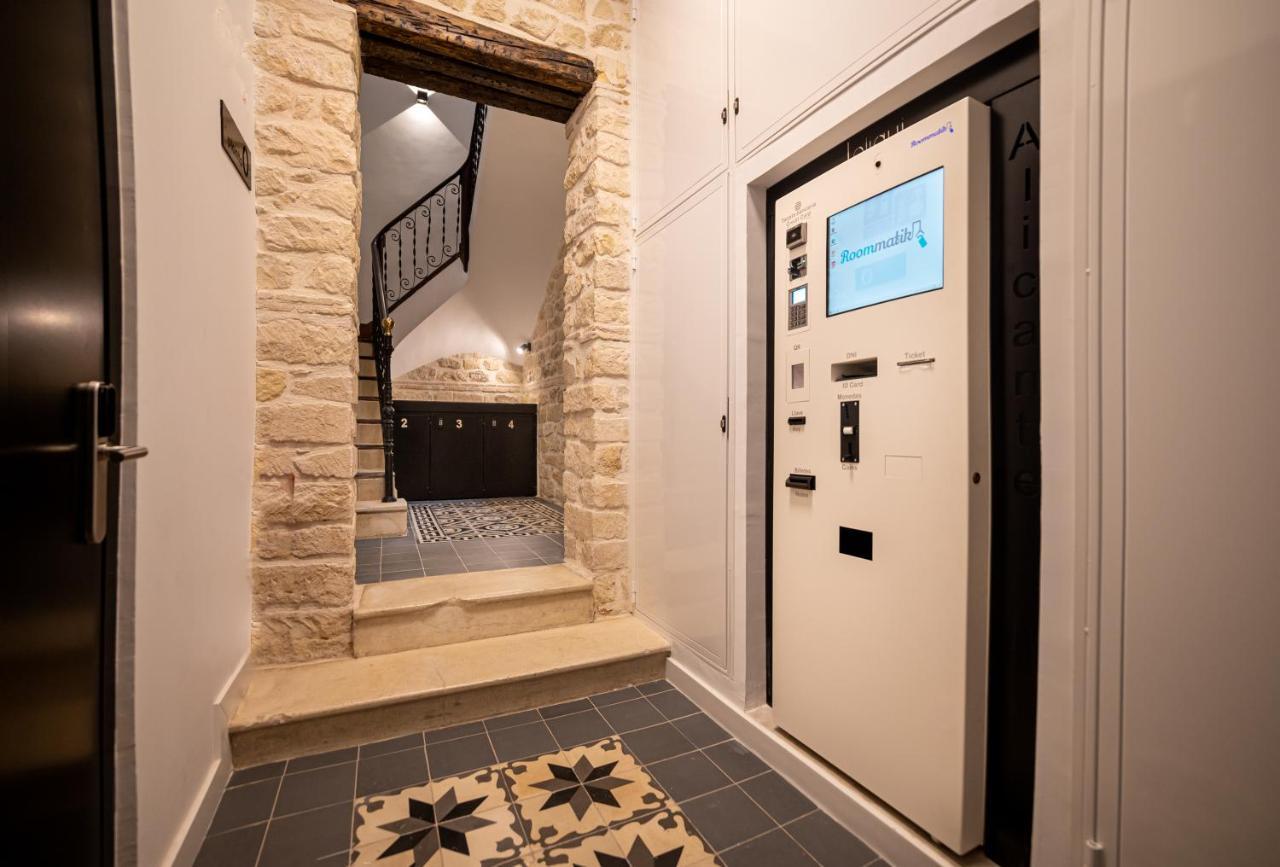 Apartamentos Loliqui Centro Alicante Buitenkant foto