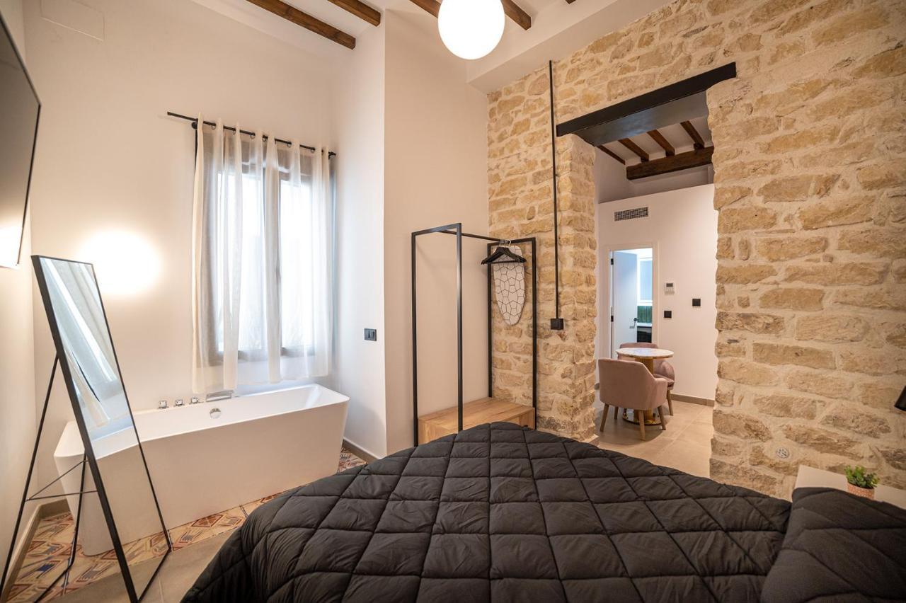 Apartamentos Loliqui Centro Alicante Buitenkant foto