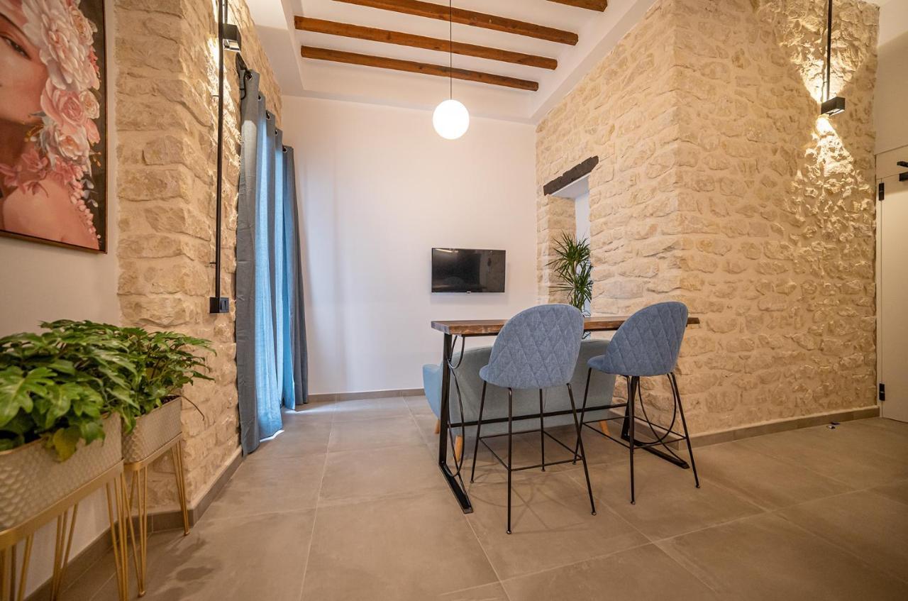 Apartamentos Loliqui Centro Alicante Buitenkant foto