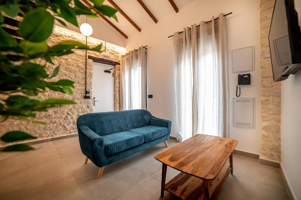 Apartamentos Loliqui Centro Alicante Buitenkant foto