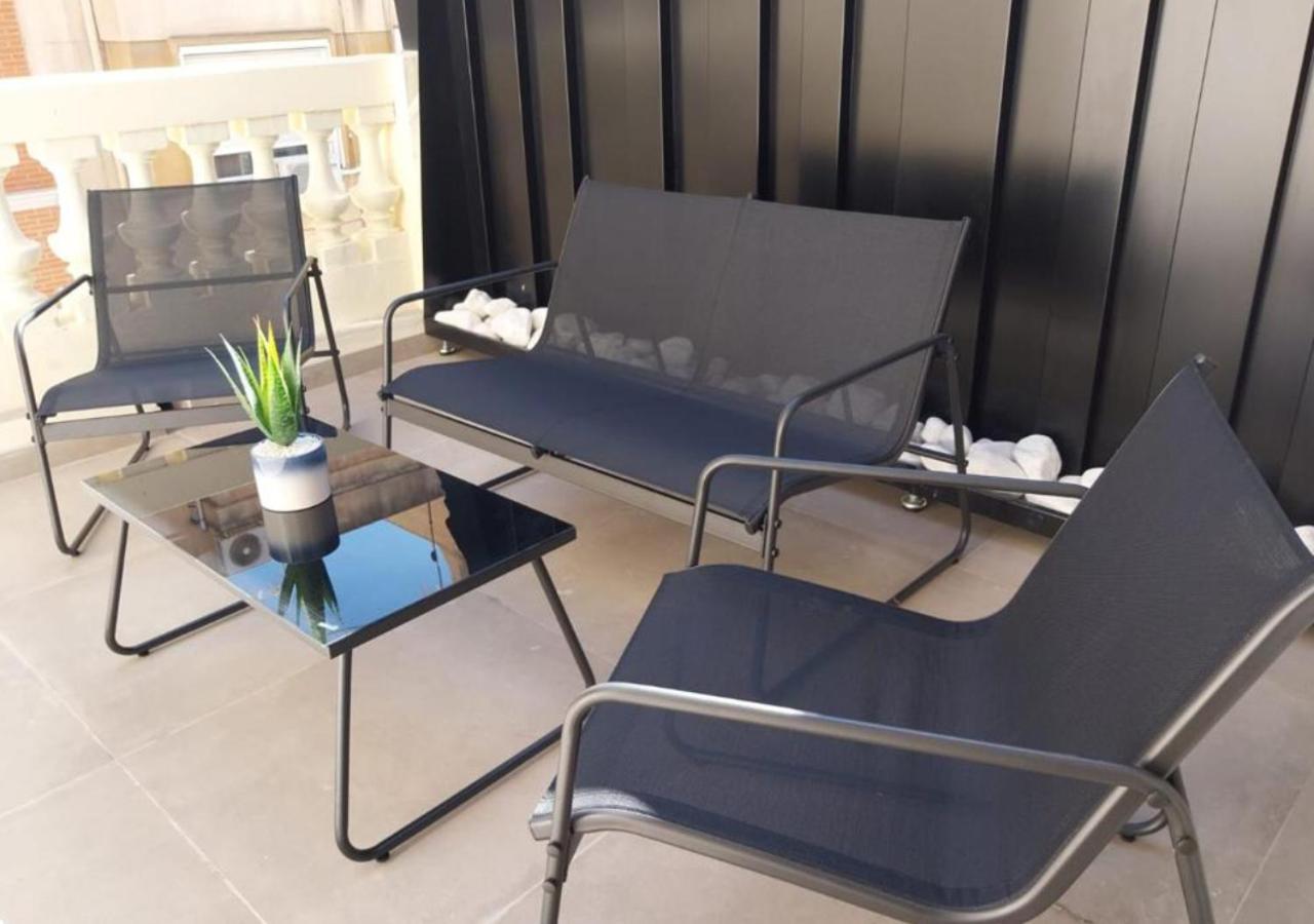 Apartamentos Loliqui Centro Alicante Buitenkant foto